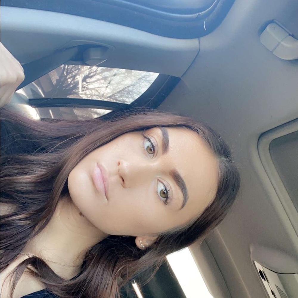 Meet your Posher, Samantha